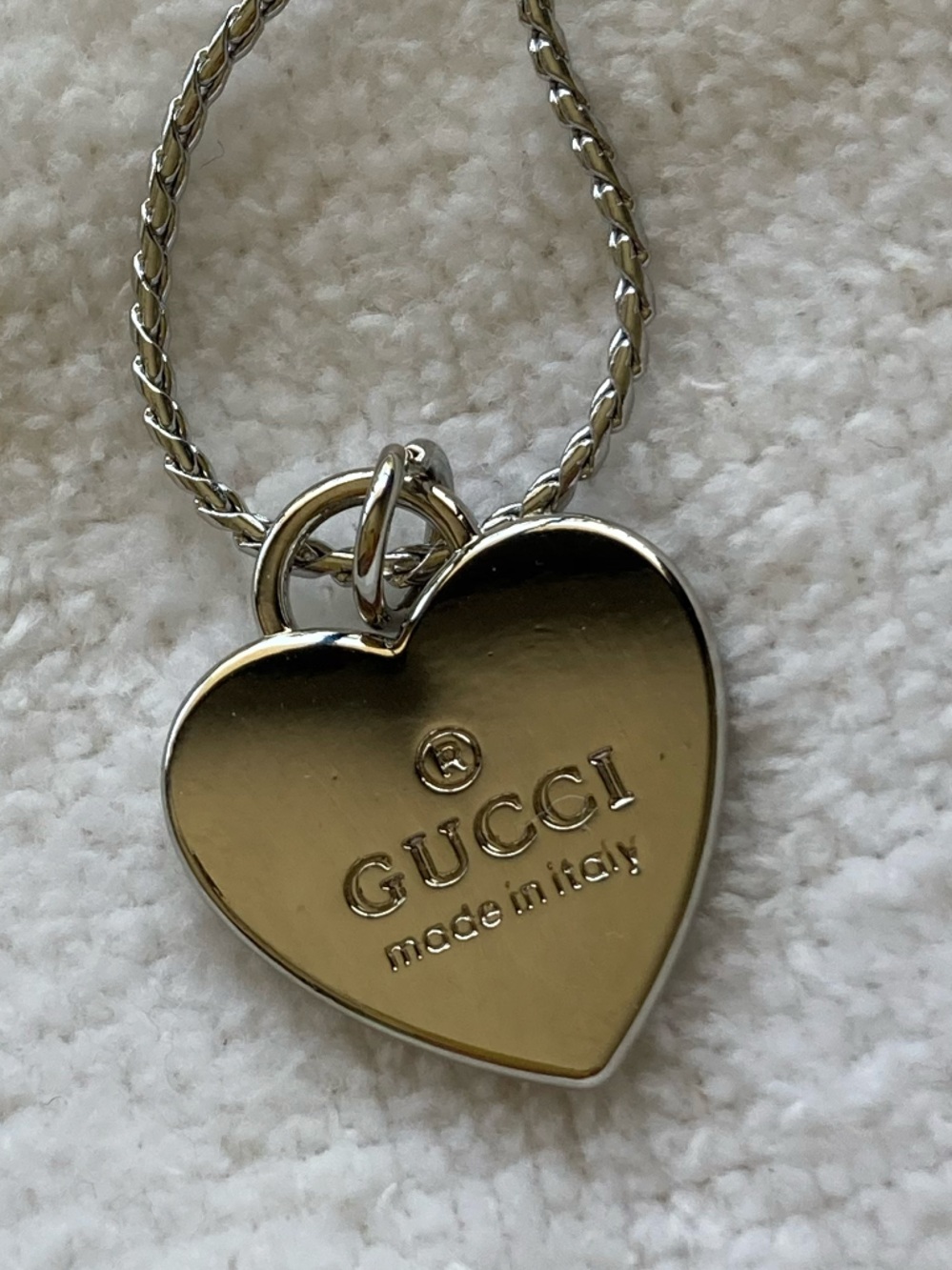 GG Silver Heart Pendant 20" Box Chain Necklace - Picture 3 of 5